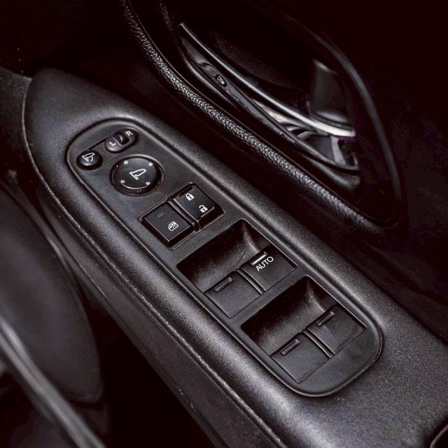 รหัสรถ 67GG0478 HONDA HRV 1.8 E 2015 12