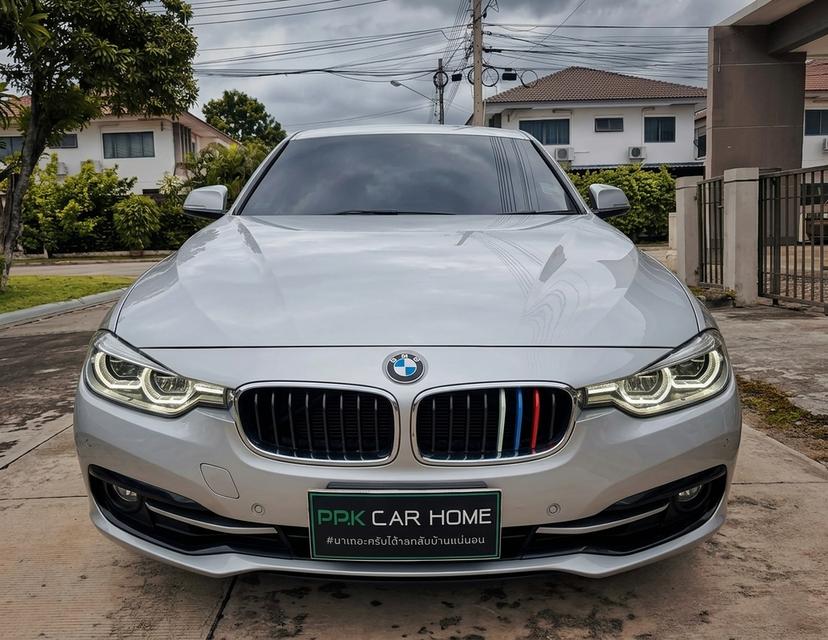 ลดราคาเหลือเพียง!! ปี2018 BMW 330E SPORT AT TOP สุดๆ รูปที่ 3