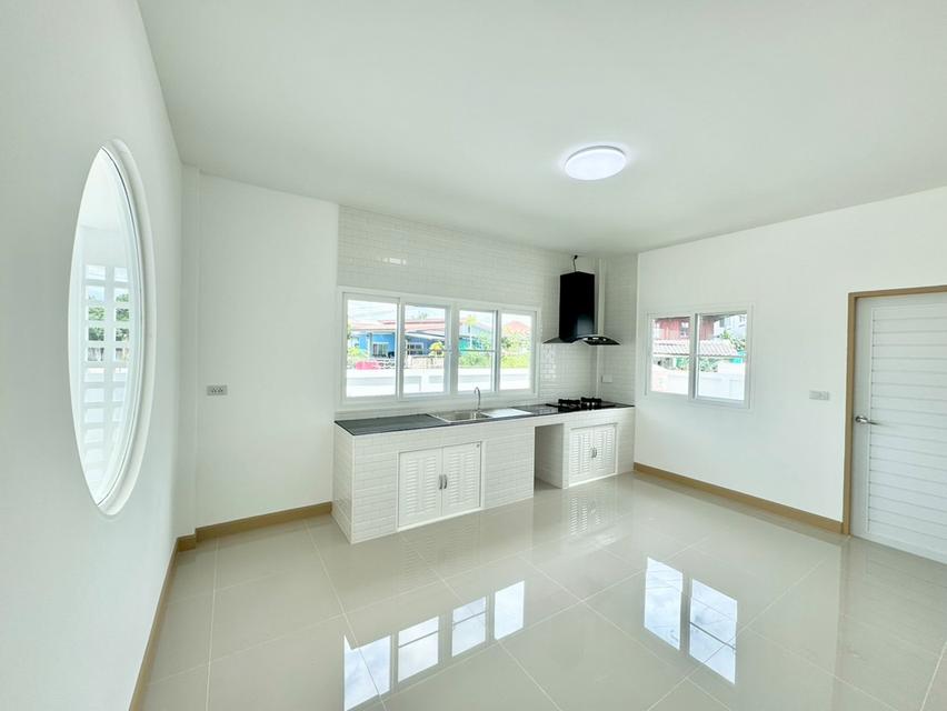 🏡 บ้านนอกโครงการที่ดินกว้าง 3 นอน 2 น้ำ ใกล้โรงเรียนนานาชาติ 2.88 ล้าน ฟรีโอน!! 🔑 8