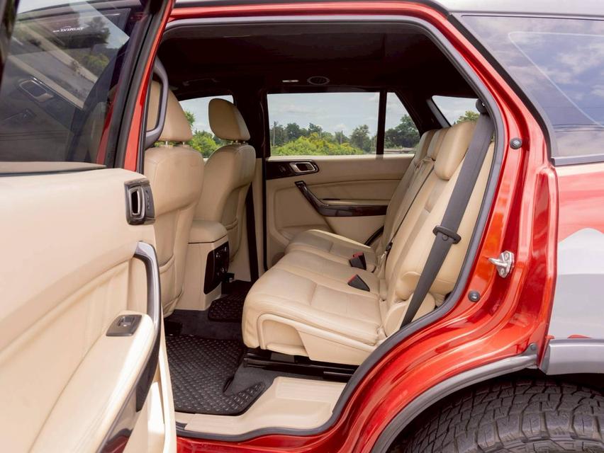 Ford Everest 3.2 Titanium+ 4WD ปี 2016 13