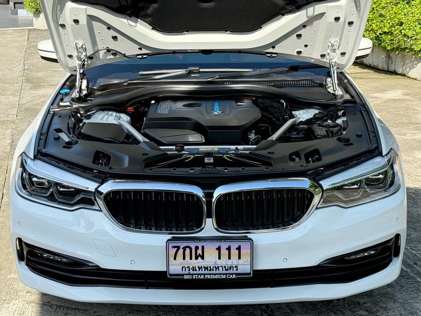 2020 BMW 530e G30 รถมือเดียวออกป้ายแดง รถวิ่งน้อย เข้าศูนย์ตามระยะ รถไม่เคยมีอุบัติเหตุครับ 15