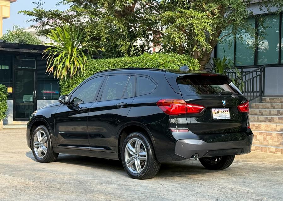 2018 BMW X1 18D MSPORT  รถมือเดียวออกป้ายแดง รถวิ่งน้อย เข้าศูนย์ทุกระยะ รถไม่เคยมีอุบัติเหตุครับ รูปที่ 6
