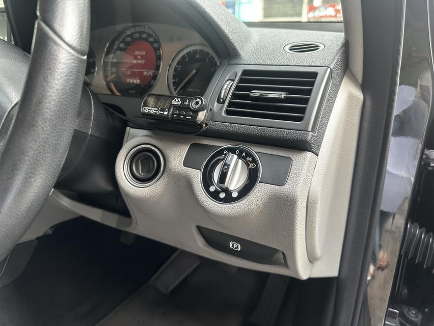 MERCEDES BENZ C200 1.8 KOMPRESSOR Avantgarde (W204) ปี2008 7