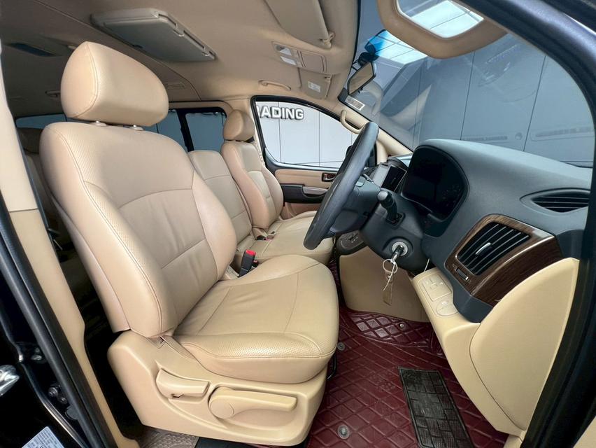 ปี 2018 HYUNDAI H1, ELITE โฉม ปี18-ปัจจุบันสีดำ เกียร์ออโต้ เครื่องดีเซล มือเดียวป้ายแดง รูปที่ 8