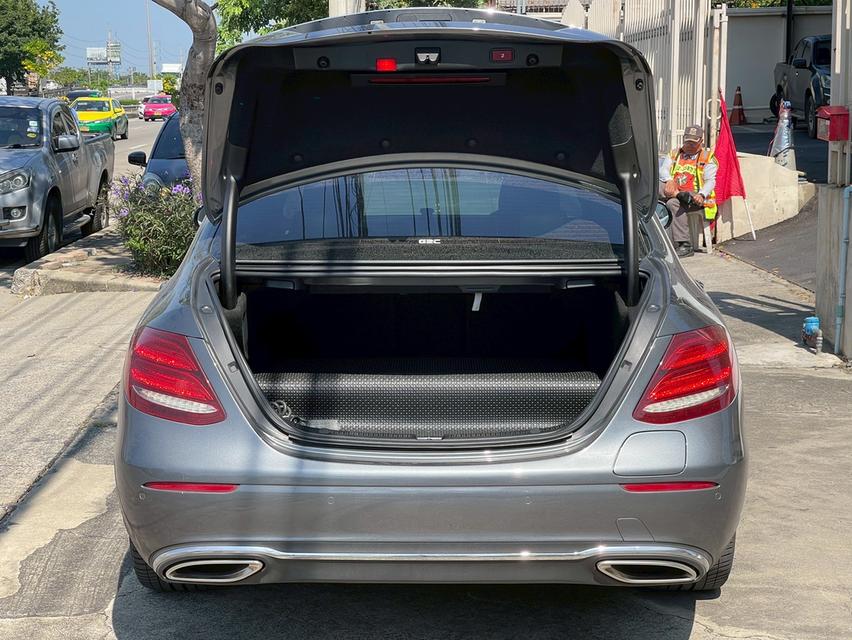 รหัสรถ PJP2144 2020 BENZ E300e Avantgarde 11