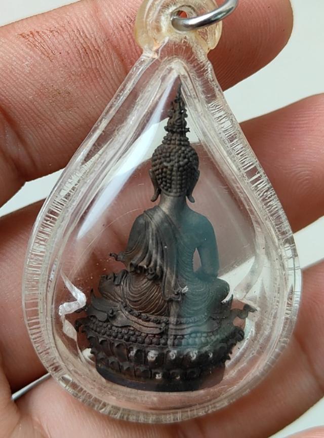 พระพุทธเลี่ยมเก่า