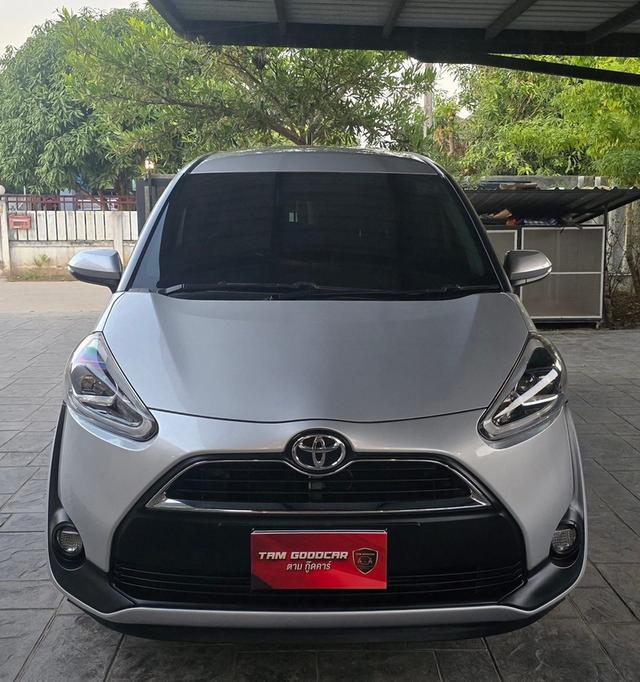 ส่งต่อมือ 2 Toyota Sienta 1.5V ปี 2018