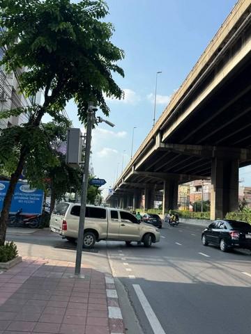 อาคาร4ชั้นติดถนนใหญ่บรมราชชนนีปากซอยบรม17 ใกล้เซนทรัลปิ่นเกล้า300เมตร 4