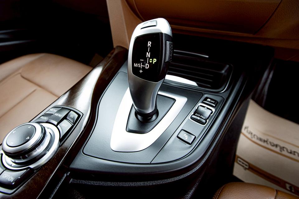 รหัสรถ 1D278 BMW 320i 2.0 LUXURY 2014 10