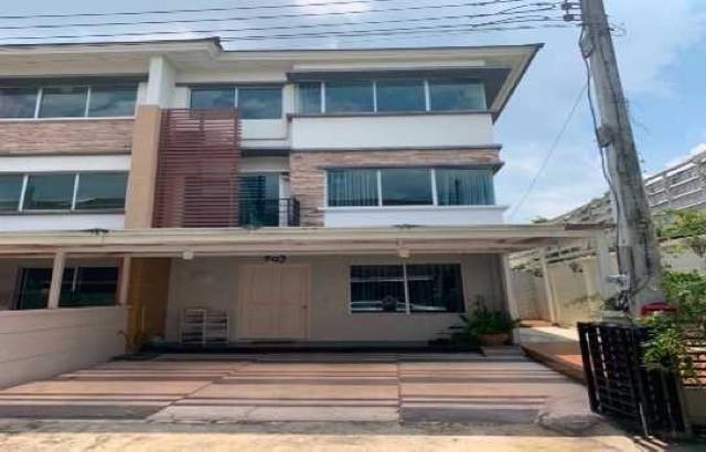 ให้เช่าทาวน์โฮมหลังมุม 3 ชั้น ทาวน์โฮม Town Plus เกษตร นวมินทร์ พร้อมอยู่เฟอร์นิเจอร์ ใกล้เซ็นทรัล อิสวิวล์ 1