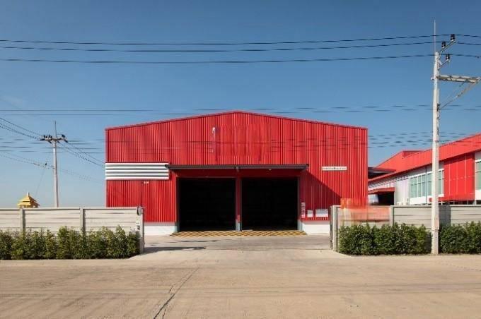 ขายโรงงานขนาด 2.5 ไร่ 1,668 ตร.ม อยู่ในโครงการวัฒนาแฟคตอรี่ พันท้ายนรสิงห์ สมุทรสาคร ดีไซน์ตกแต่งสวย ดูแลและสภาพดีมาก ใก 2