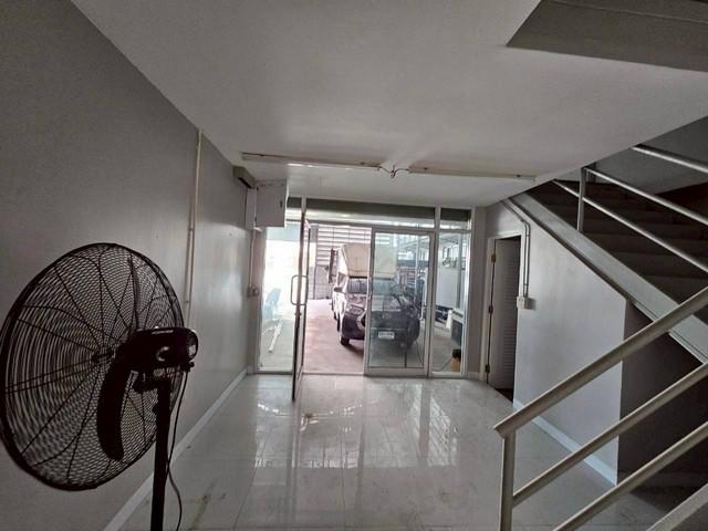 ให้เช่าโกดังใหม่ พร้อมออฟฟิศ 2 ชั้น 310 ตรม. ทำเลศักยภาพ ซอยบางนา 49 บางนา ตราด กม.7 5