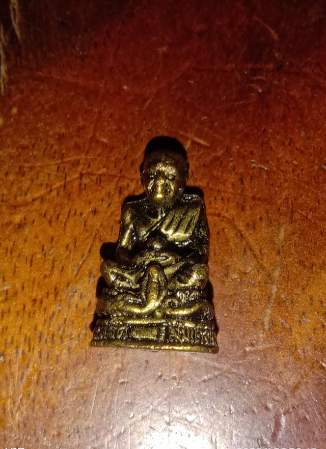 พระเครื่อง รูปหล่อหลวงปู่ทวด