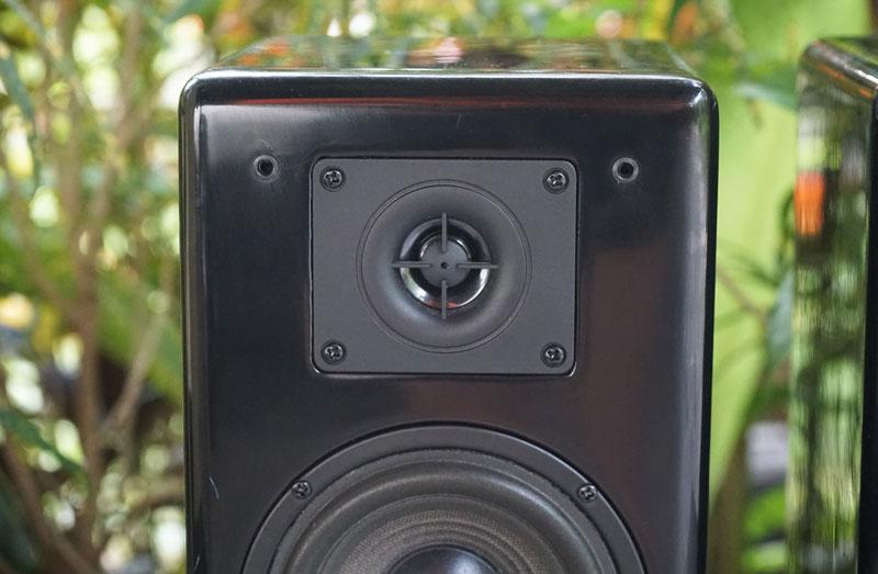 ลำโพง บุคเชลล์ดำเปียโนสวยๆ เสียงดี สำหรับคนไม่ยืดติด