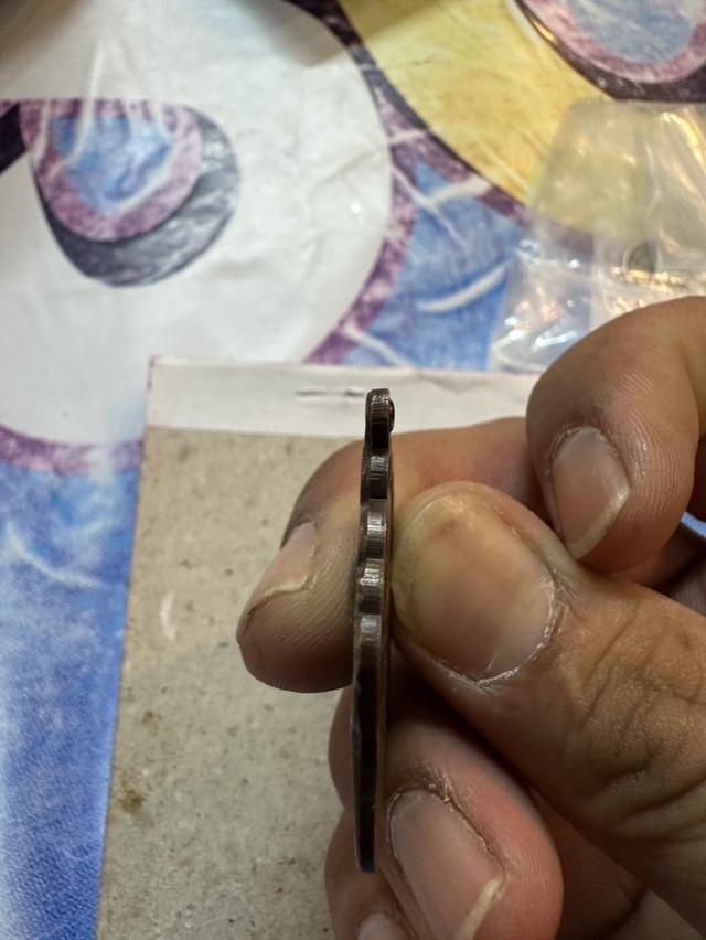 เหรียญเลื่อนสมณศักดิ์หลวงพ่อเงินสภาพเดิมๆสวยดาราเลยครับผม