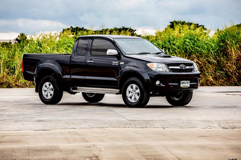 Toyota Vigo Prerunner 3.0E Cab ดีเซล เกียร์ MT ปี 2007 สีดำ 4