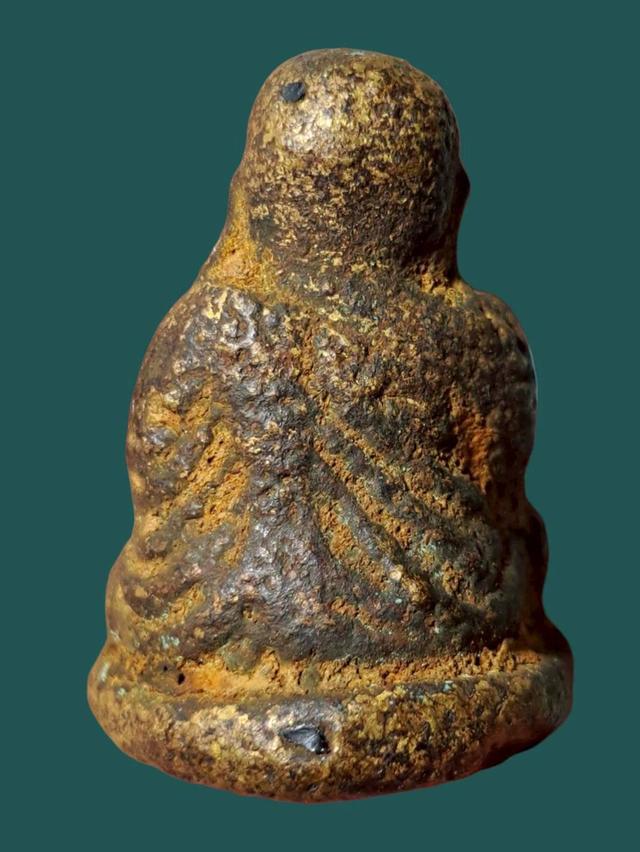 พระหล่อหลวงพ่อเงินเปิดเช่าบูชา รูปที่ 2