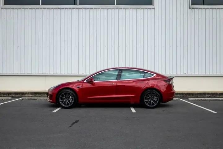 มือสองสภาพดี Tesla Model 3 เชียงใหม่ 2