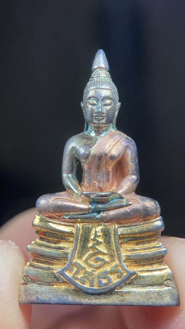 หลวงพ่อโสธร 80 ปีกรมตำรวจเนื้อสามกษัตริย์