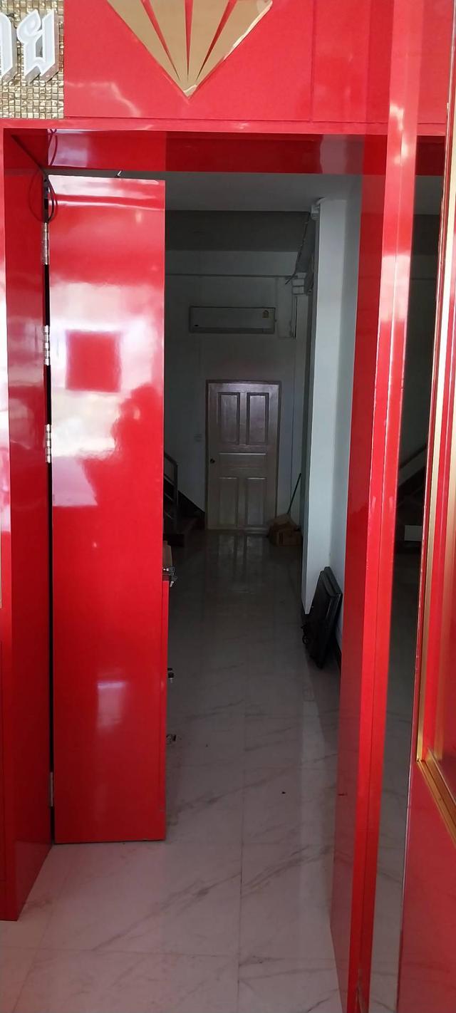 ตึกแถวร้านทอง ติดตั้งเครื่องปรับอากาศ อุปกรณ์รักษาความปลอดภัยตู้นิรภัยครบ สามารถประกอบกิจการได้ทันที จังหวัดเชียงราย 8