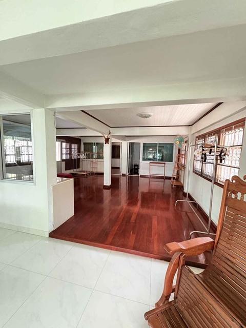 BTS อุดมสุข 1.7 กม. ถนนสุขุมวิท101 ให้เช่าบ้านเดี่ยว 2 ชั้น 100 ตร.วา.300 ตร.ม.พร้อมเฟอร์ฯ 4 นอน 2 น้ำ 3