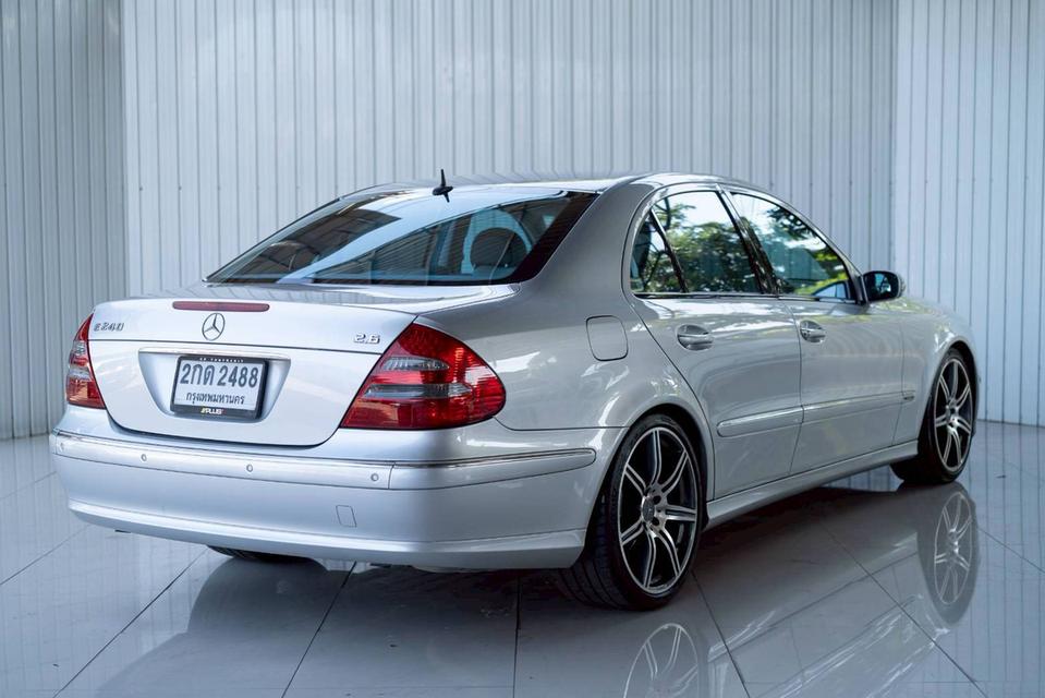 BENZ E240 AVANTGARDE (W211) ปี 2004 6