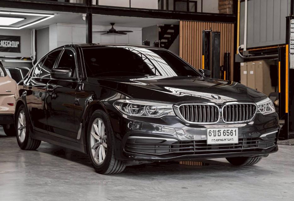 รหัสรถ 67GG6561 BMW 530i g30 ปี2017