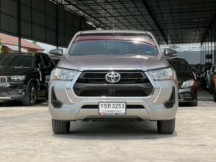 ปี 2021 TOYOTA HILUX REVO, 2.4 ENTRY Z EDITIONโฉม DOUBLE CAB สีเทา เกียร์ออโต้ เครื่องดีเซล