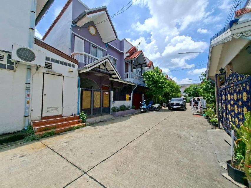 ขายบ้าน 2 ชั้น หมู่บ้านเจริญลาภ5 คลอง8 ธัญบุรี 2