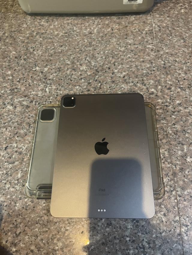ขายiPadPro11นิ้วสีSpace Gray256กิ๊กสูนTrueไร้รอยตกใช้งานดีทุกๆฟังชั่นถูกๆ
