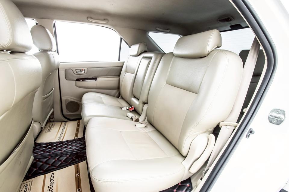TOYOTA FORTUNER 3.0 V 2006  5