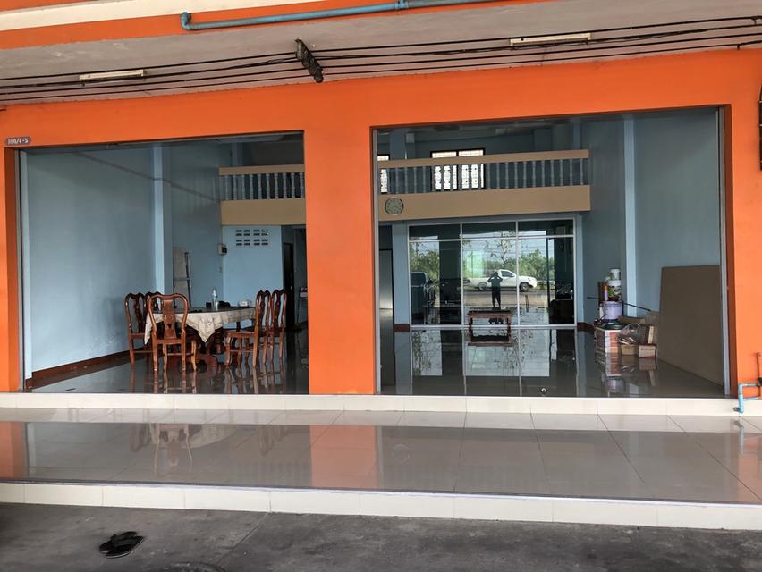 ตึกแถว  3.5 ชั้น 2 คูหา ( 4 ห้อง ) 3