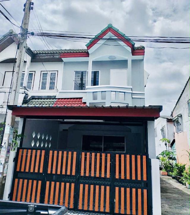  หมู่บ้านขจีนุช