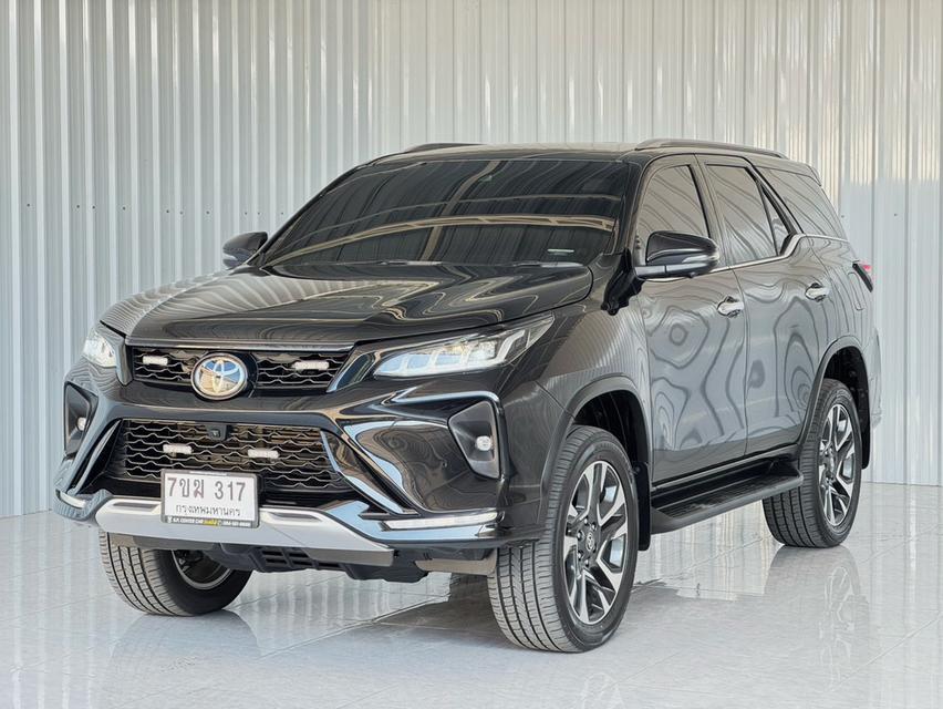 ⭐รถบ้านมือเดียว ฟรีดาวน์ สภาพดี ไม่มีชนหนัก ไม่มีน้ำท่วม Toyota Fortuner 2.8 Legender (4WD)