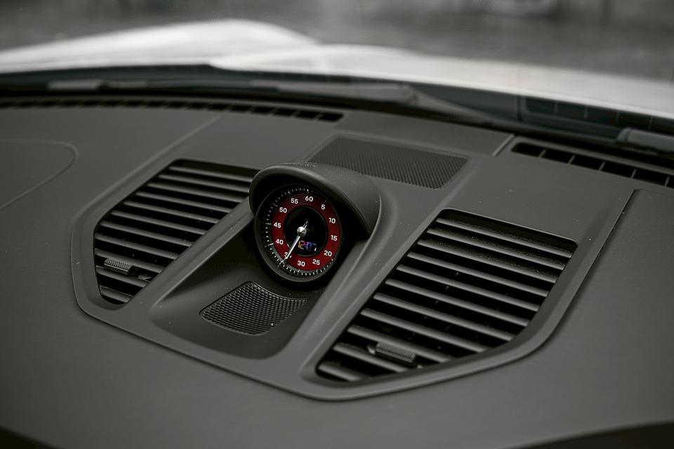 Porsche Carrera 992 GTS 13