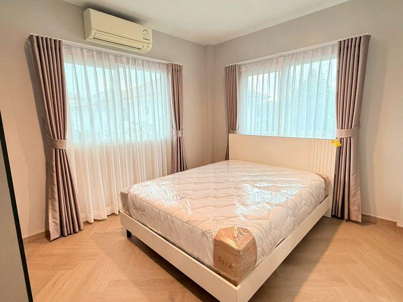 บ้านเดี่ยว หลังมุม ลําลูกกา คลอง 5 เช่า 4ห้องนอน  3ห้องน้ำ 5