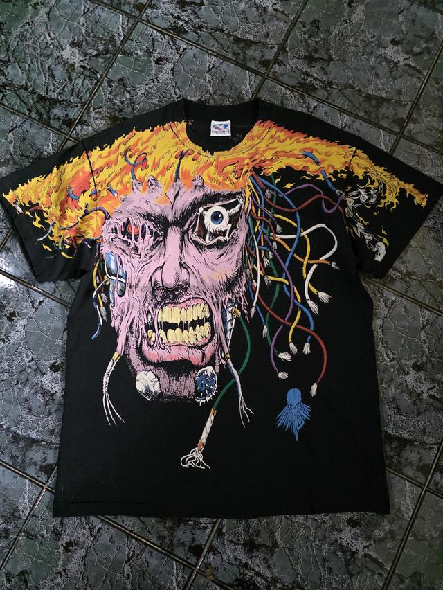 เสื้อยืดมือสอง