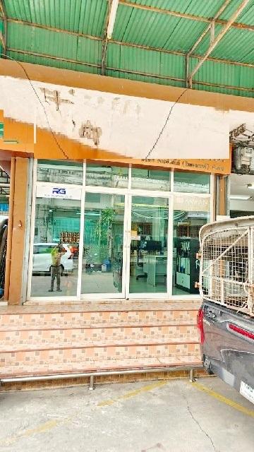 รร.เลิศหล้านานาชาติ 1.8 กม. รวมค่าไฟน้ำ แอร์ เครื่องใช้สำนักงาน พื้นที่สำนักงานชั้น 1 อาคารพาณิชย์ 4 ชั้น หลังมุม 128 ตร