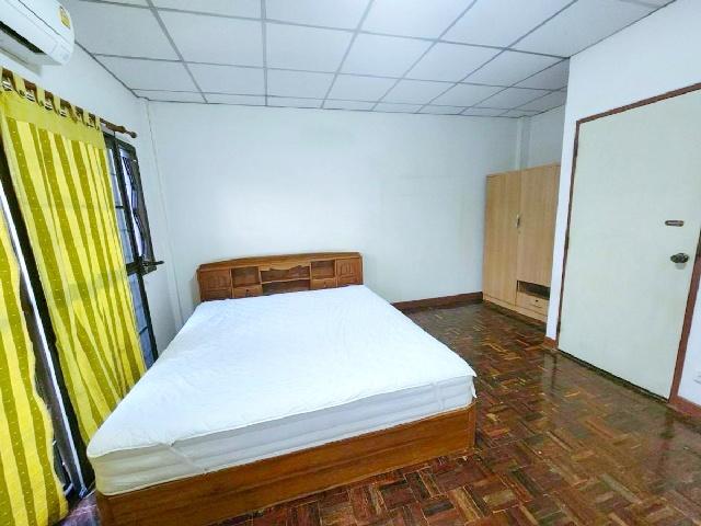 ให้เช่าทาวน์โฮม 2 ชั้น 21 ตร.วา.170 ตร.ม.รร.นานาชาติร่วมฤดี 2.6 กม.ทำเลดี 2นอน MRT ตลาดมีนบุรี 1กม. 1