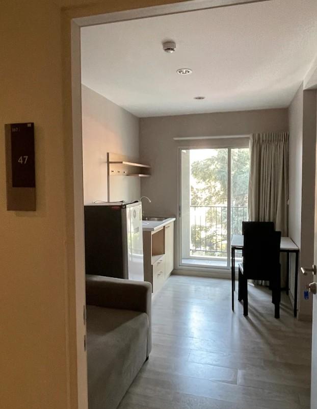 ขายคอนโด ทำเลทอง ลาดพร้าว 71 🔥 อยู่เองก็ดี ลงทุนปล่อยเช่าก็คุ้ม! ✨ คอนโดบรรยากาศเงียบสงบ เดินทางสะดวก เข้า-ออกได้หลายเส้นทาง ใกล้แหล่งอำนวยความสะดวก 3