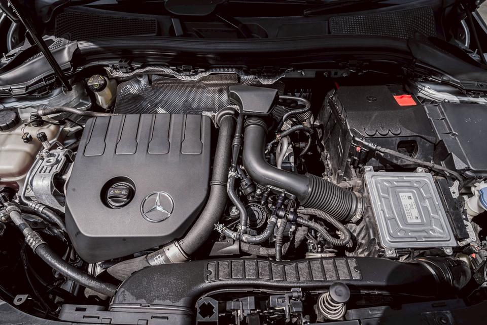 รหัสรถ 67GG609 Mercedes Benz GLA200 AMG Dynamic 2021