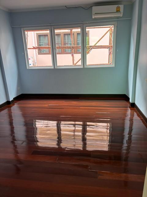 P605 ให้เช่าบ้านเดี่ยว 2 ชั้น ซอยลาดพร้าว 69 หน้าปากซอยมีรถไฟฟ้าสายสีเหลืองสถานีลาดพร้าว 71 เดินทางสะดวก 9