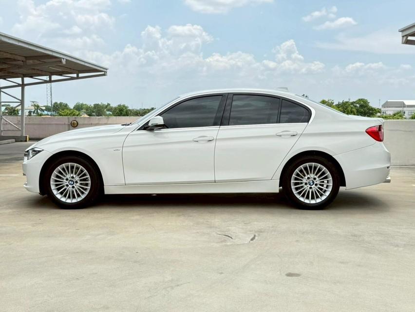 BMW 320d Luxury 2.0L 8AT TwinTurbo āļĢāļđāļāļāļĩāđ 6
