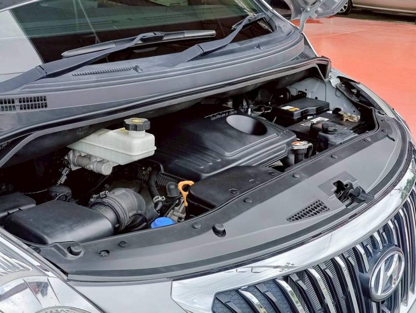 Hyundai H1 2.5Elite ปี18 14