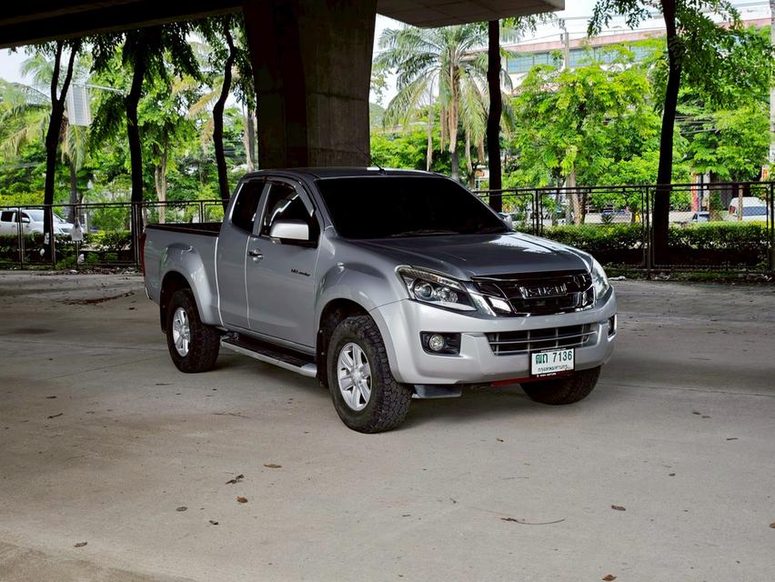 D-MAX 2.5 HI-LANDER CAB MT