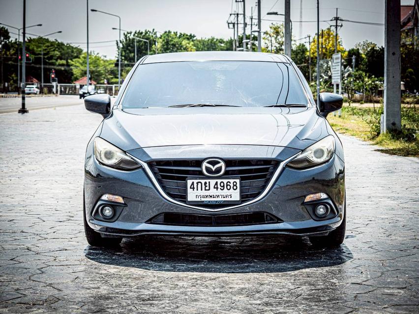 Mazda3 2.0 SP ปี 2015 สีเทา ตัวท๊อป รถสวยสภาพดี