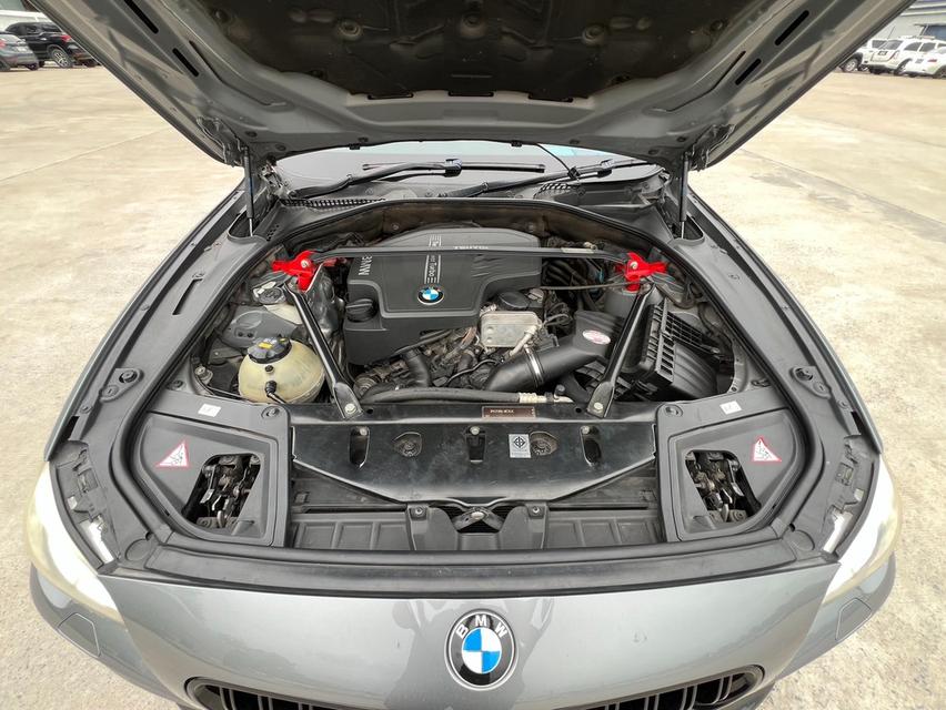 รหัสรถ JRS528 Bmw Series 5 (F10) 528i ปี 2012 สีเทา ทรงซิ่ง 9
