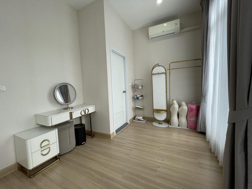 บ้านทาวน์โฮมสภาพดี ใกล้เซ็นทรัลเวสต์เกต 5 นาที 15