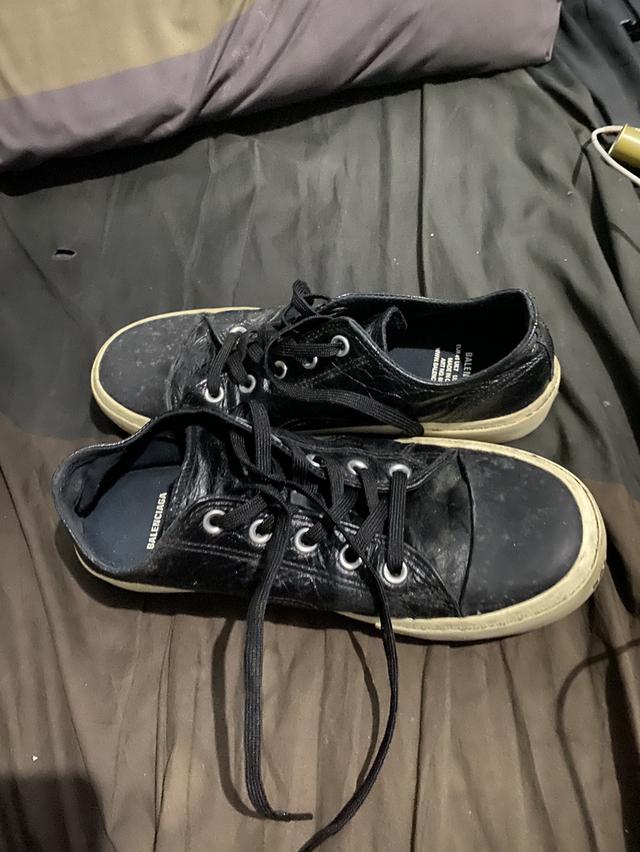 BALENCIAGA  …………,,…… รูปที่ 5