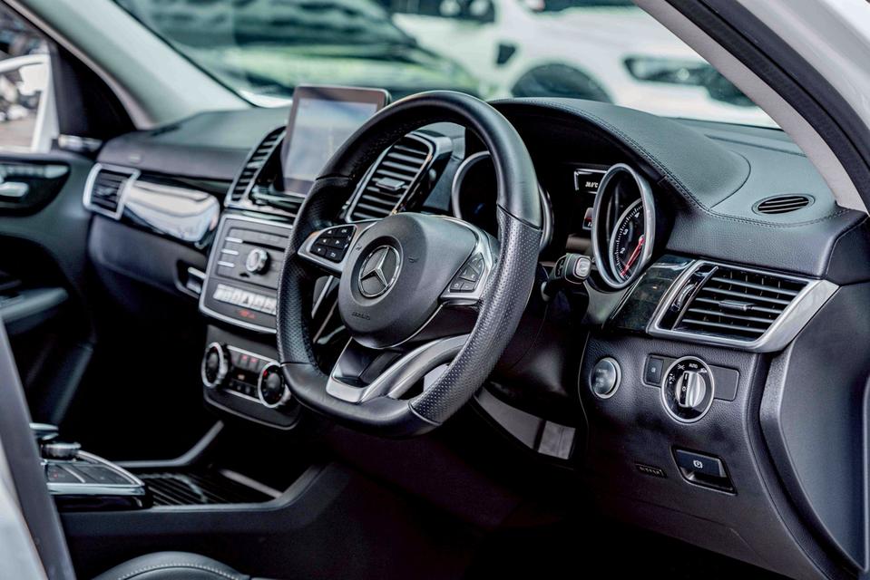 รหัสรถ NP2332 Mercedes-Benz GLE 500e AMG 4MATIC 14